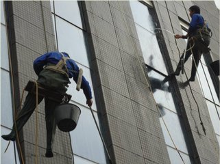 崂山区专业保洁服务 正规公司如何保障您的建筑物清洁体验